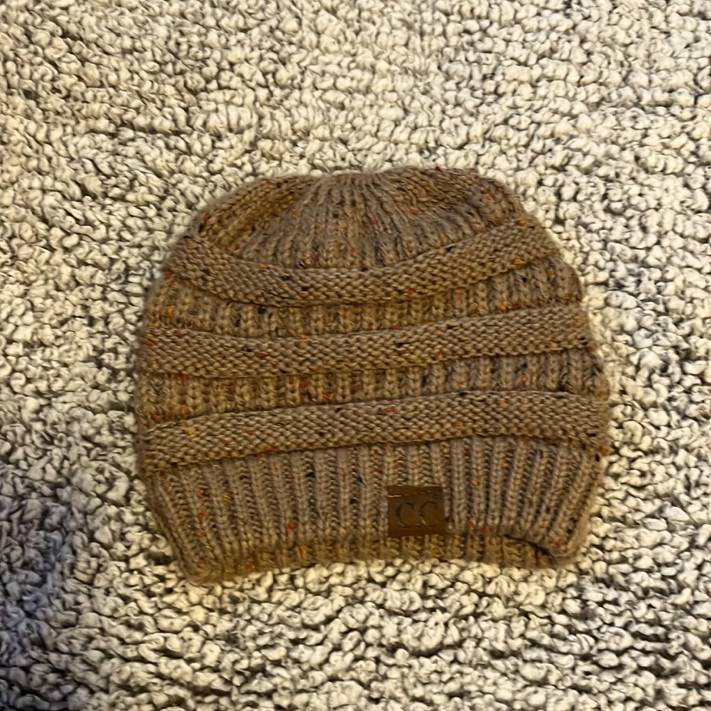 Knitted winter hat C.C.